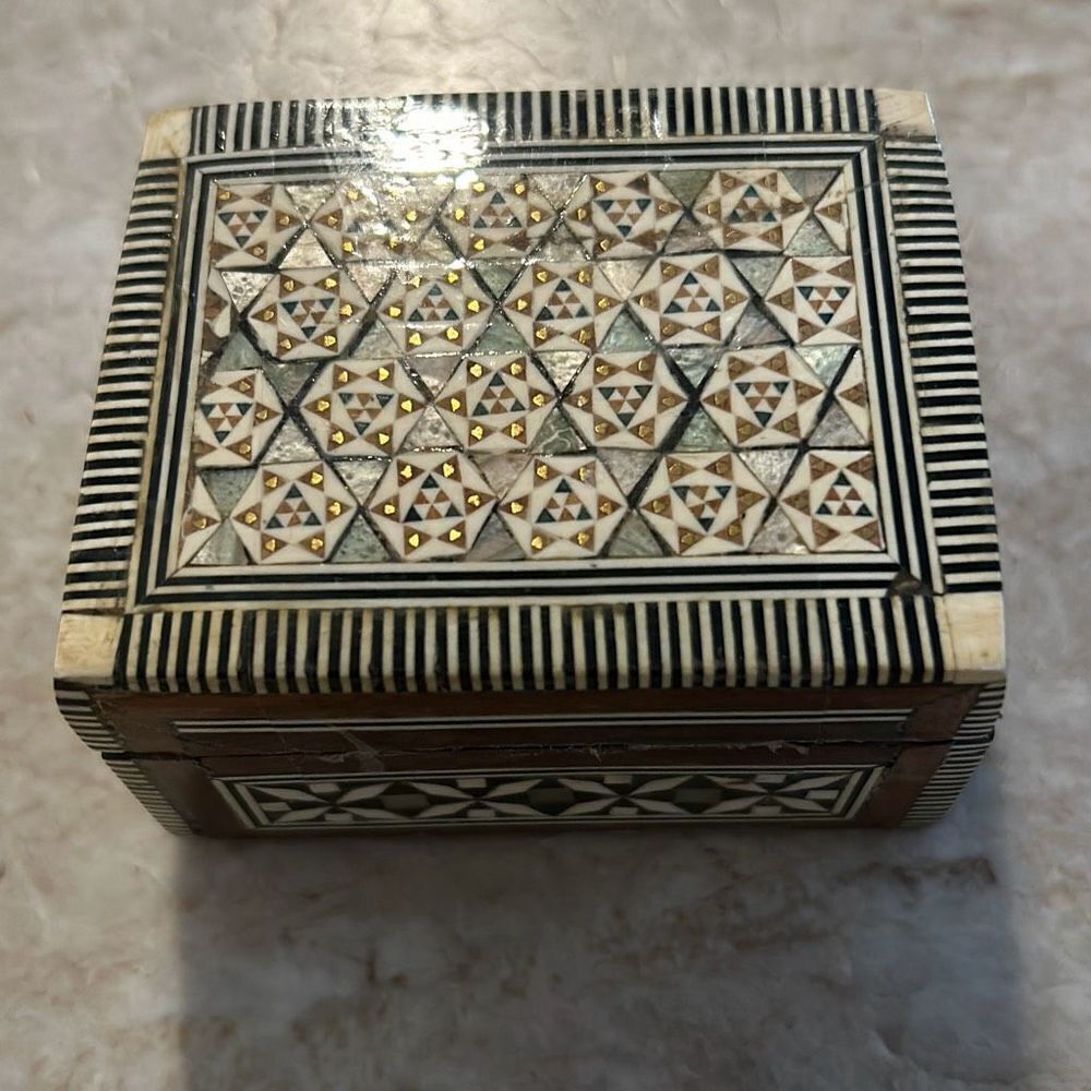 Vintage Small Wooden  Box